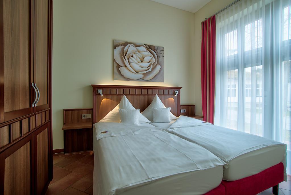 Waldhotel Граль-Мюріц Екстер'єр фото